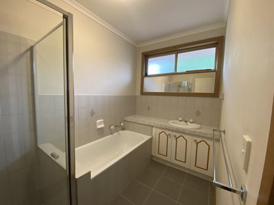 4 / 20 Stanlake Street, Footscray
