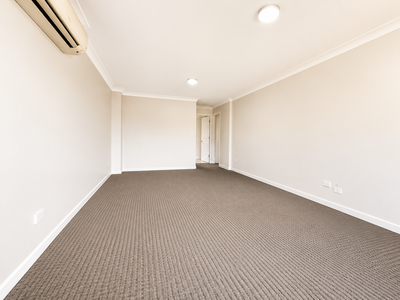 19/181 Hawkesbury Road, Westmead