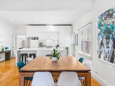 17 Lenore Crescent, Williamstown