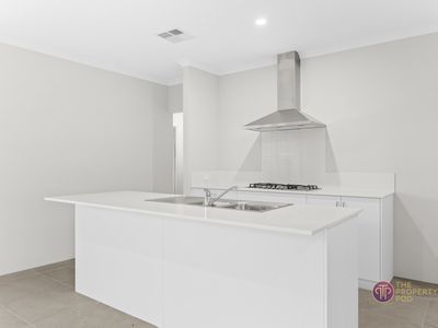 8 Ballyronan Road, Maddington