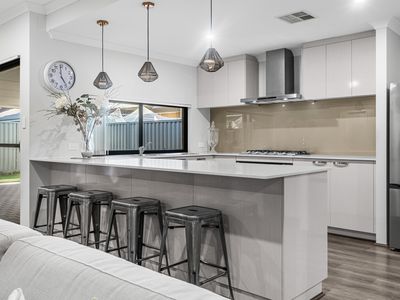 24 Cadaga Way, Piara Waters