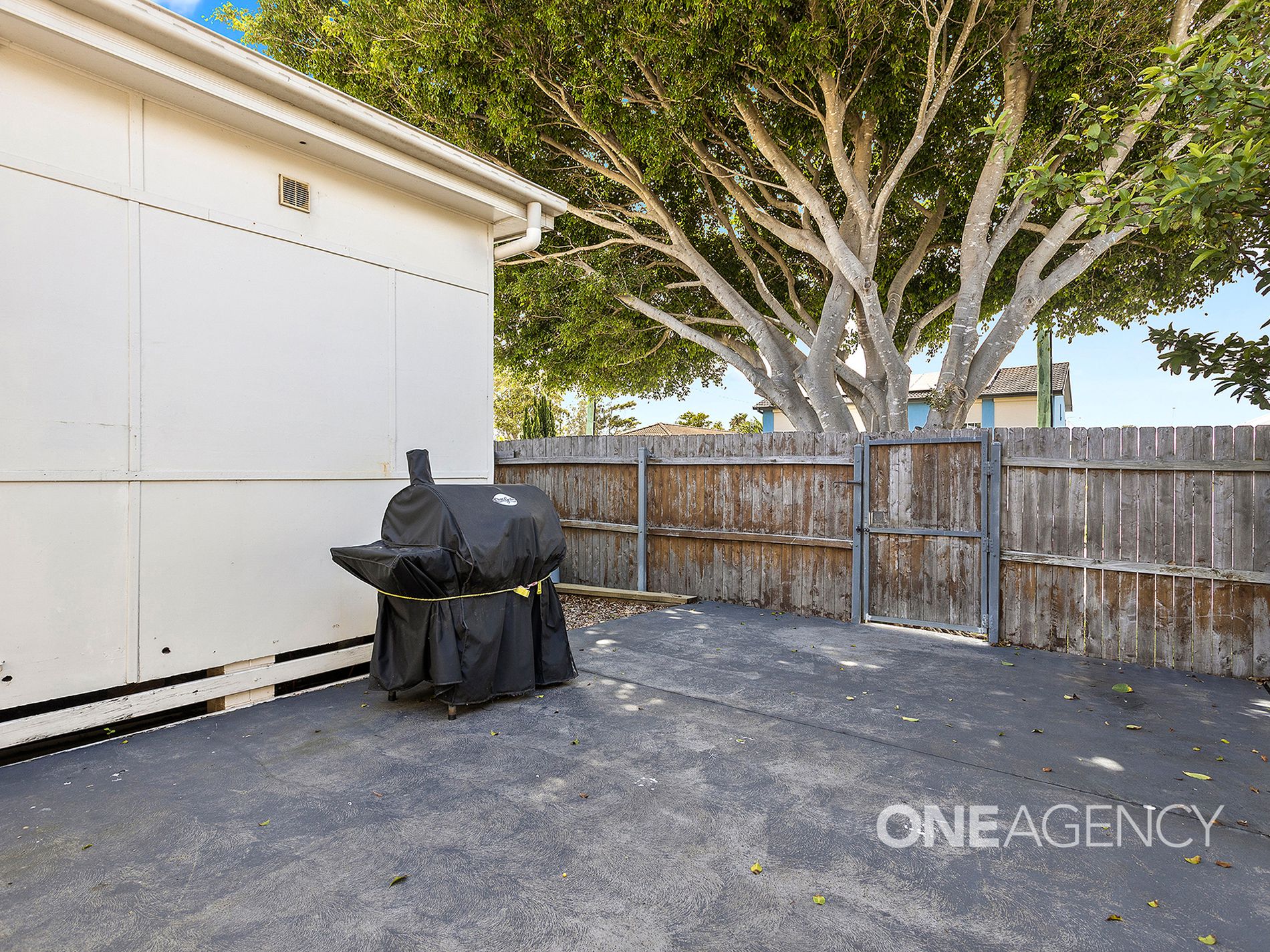 1 Lake Entrance Road, Warilla