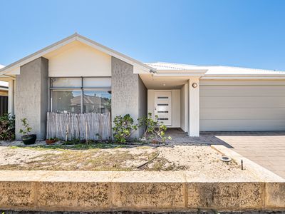 10 Dupain Way, Aveley