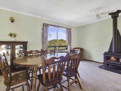 35 Fishermans Crescent, North Narooma