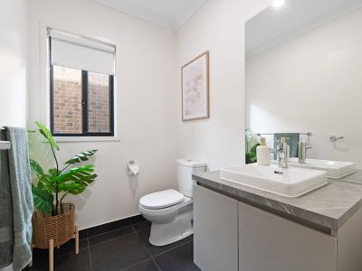47 Beaconsfield Court, Somerville