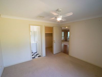 2 Brian Hambly Place, Dubbo