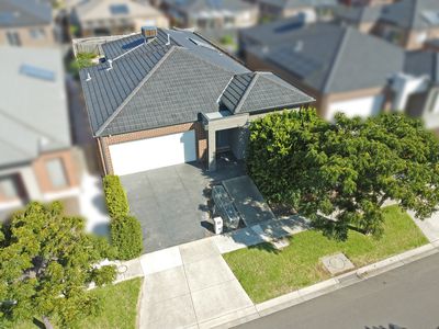 25 Peroomba Drive, Point Cook