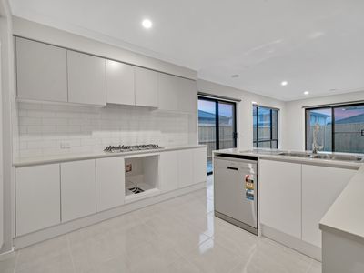 41 Noah Road , Clyde North