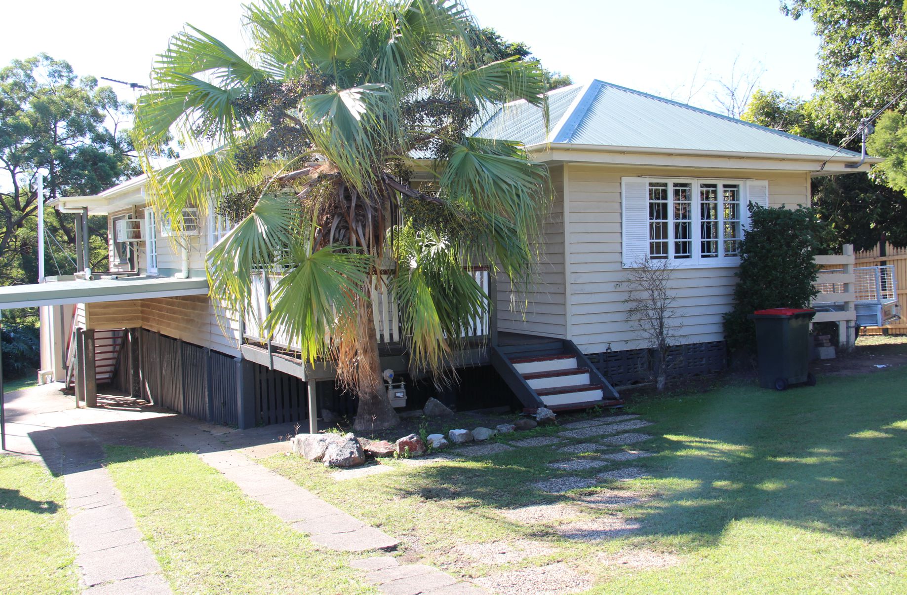 1114-logan-road-holland-park-west-good-choice-realty