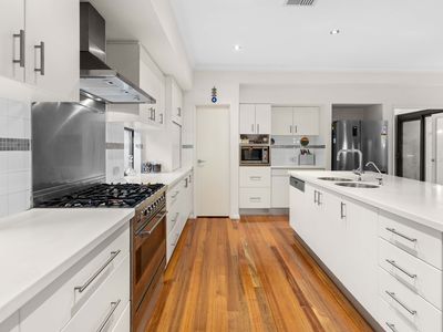 13 Crowley Vista, Salter Point