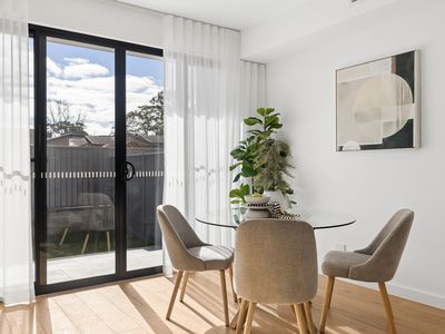4 Bedroom / 9-9a Old Berowra Road, Hornsby