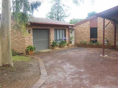 5 Elm Pl, Forbes