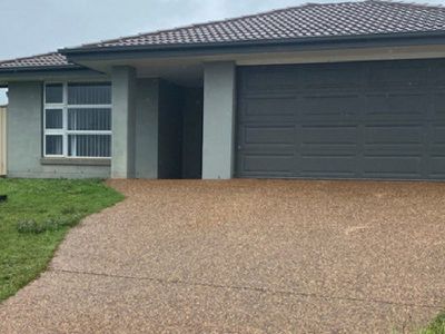47 Frangipani Drive, Kingaroy