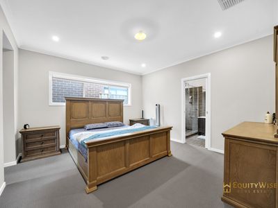 52 Smile Crescent, Wyndham Vale