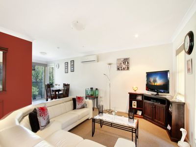 2 / 13 Parkes Street, Oak Flats