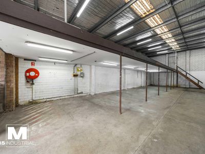 2 / 25 Garema Circuit, Kingsgrove