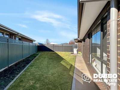11 Waterfall Crescent, Dubbo