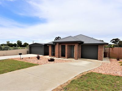 3 Mickail Court, Mount Gambier