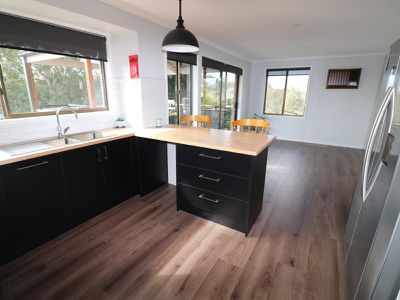 21 Priestley Cres, Seymour