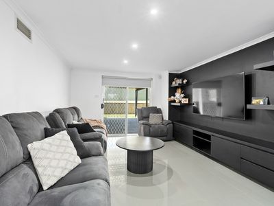 12 Blades Place, Mount Annan