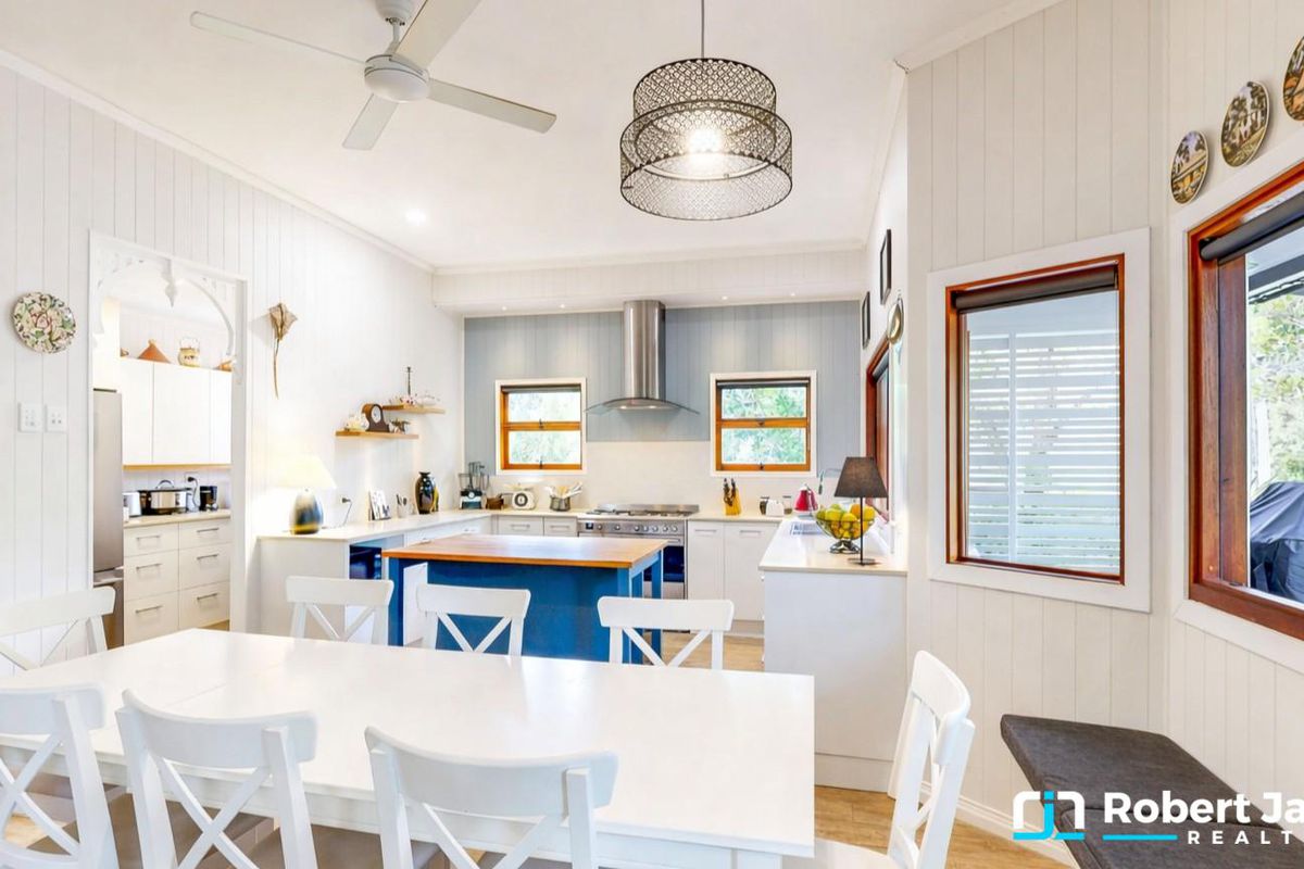 12 Morning Glory Dr, Cooroibah