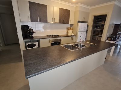 9 Settlers Drive, Kialla