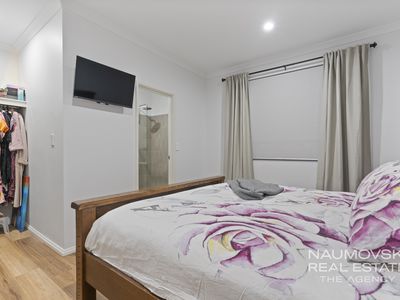 54 Salmar Way, Westminster