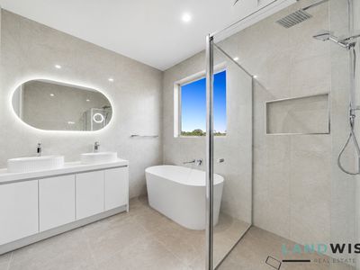 9 Armstrong rise, Maddingley