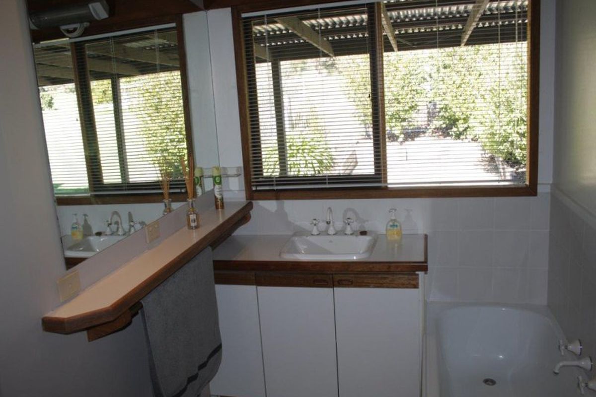 99 Stoneleigh Road, Mansfield