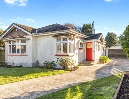 50 Lindsay Street, Edgeware