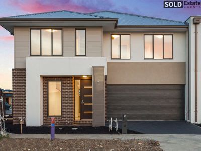 24  Revelwood Way, Clyde North
