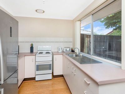 2 / 17 Derwent Place, Albion Park
