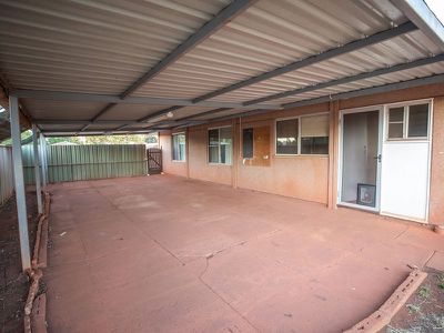 16 Nanba Street, Newman