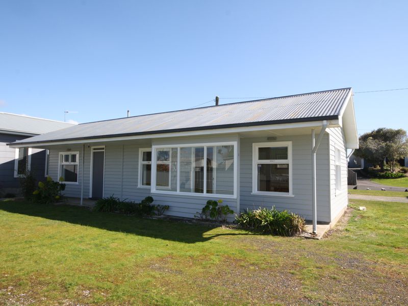 99 Old Bass Highway, Wynyard