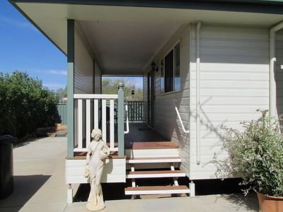 96 Crane Street, Longreach