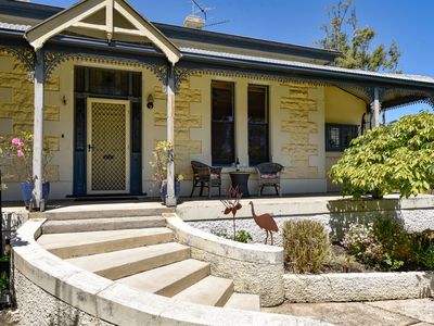 20 Lake Terrace East, Mount Gambier