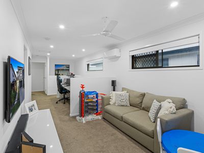 22 Kershaw Crescent, Mango Hill