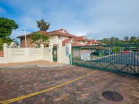 32 / 17 Marlow, Woodridge