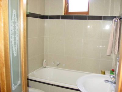 2 Shepherd Parade, Bardwell Valley