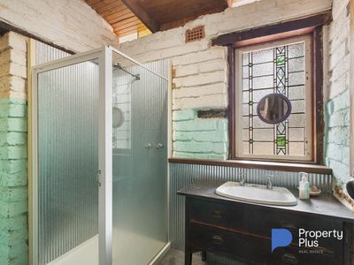 23 Monash Street, Newstead