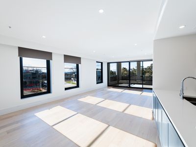 5 / 2 Lady Nelson Place, Red Hill