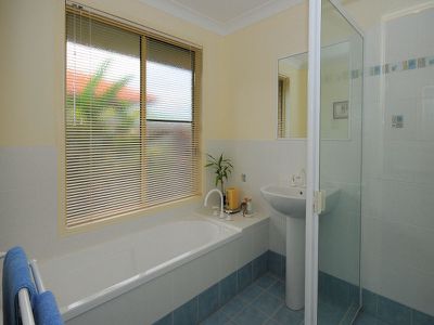 5 CURRAWONG COURT, Eli Waters