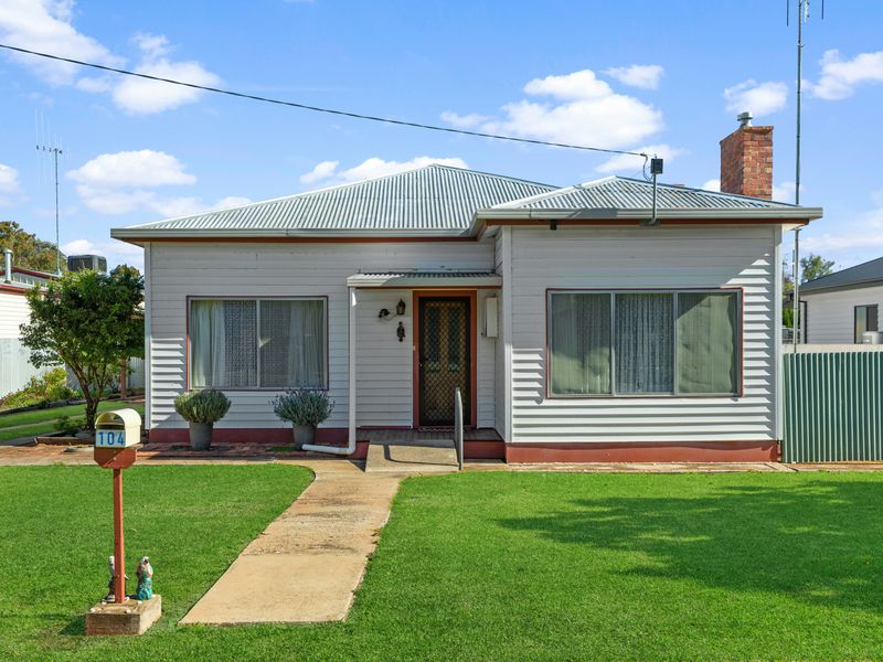 104 Cleeland Place, Kerang