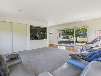 100 Jacksons Road, Franklin