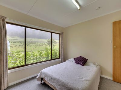 867 Woodbridge Hill Road, Gardners Bay
