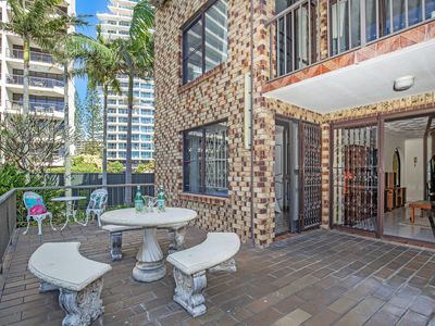 3 / 22 Markwell Avenue, Surfers Paradise