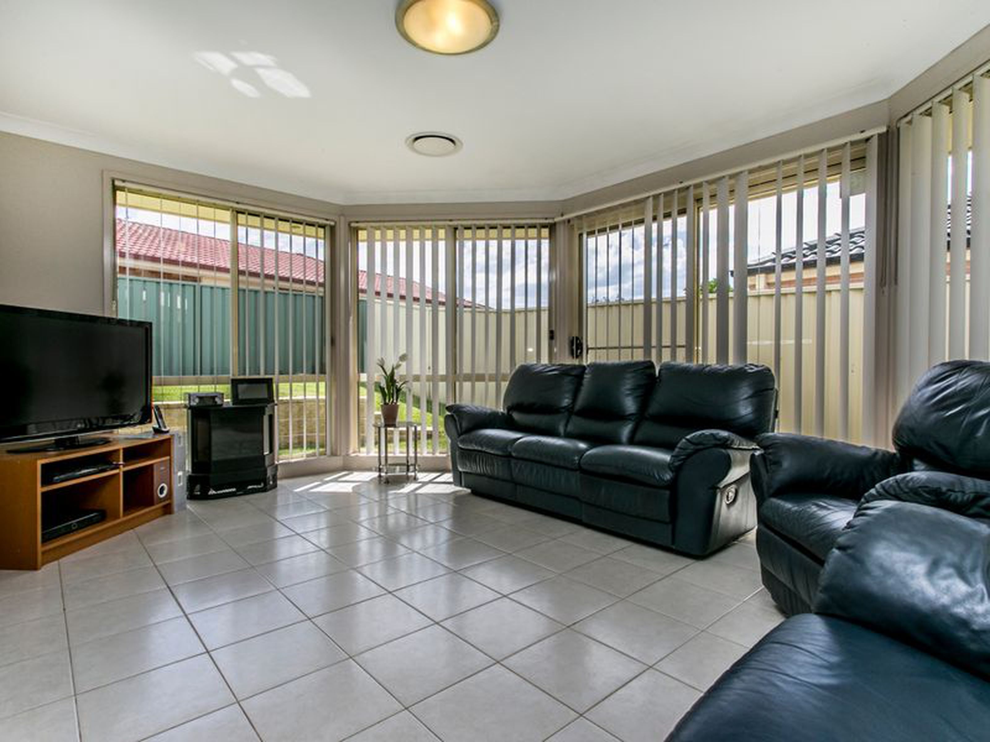 19 Tarrabundi Drive, GLENMORE PARK