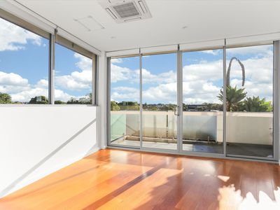 104 / 216 Lyons Road, Russell Lea