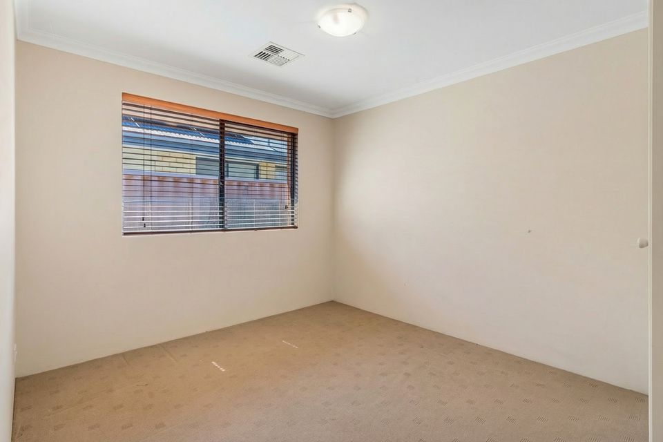 22 Rhapsody Close, Shoalwater