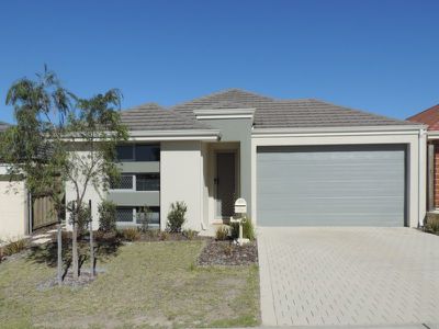 16 Midgegooroo Street, Ellenbrook